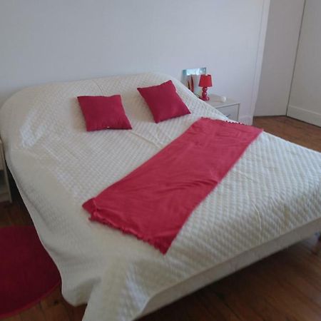 Appartement De 79 M² A 500 Metres De La Cure Jonzac Eksteriør billede