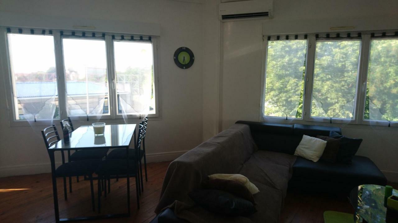 Appartement De 79 M² A 500 Metres De La Cure Jonzac Eksteriør billede